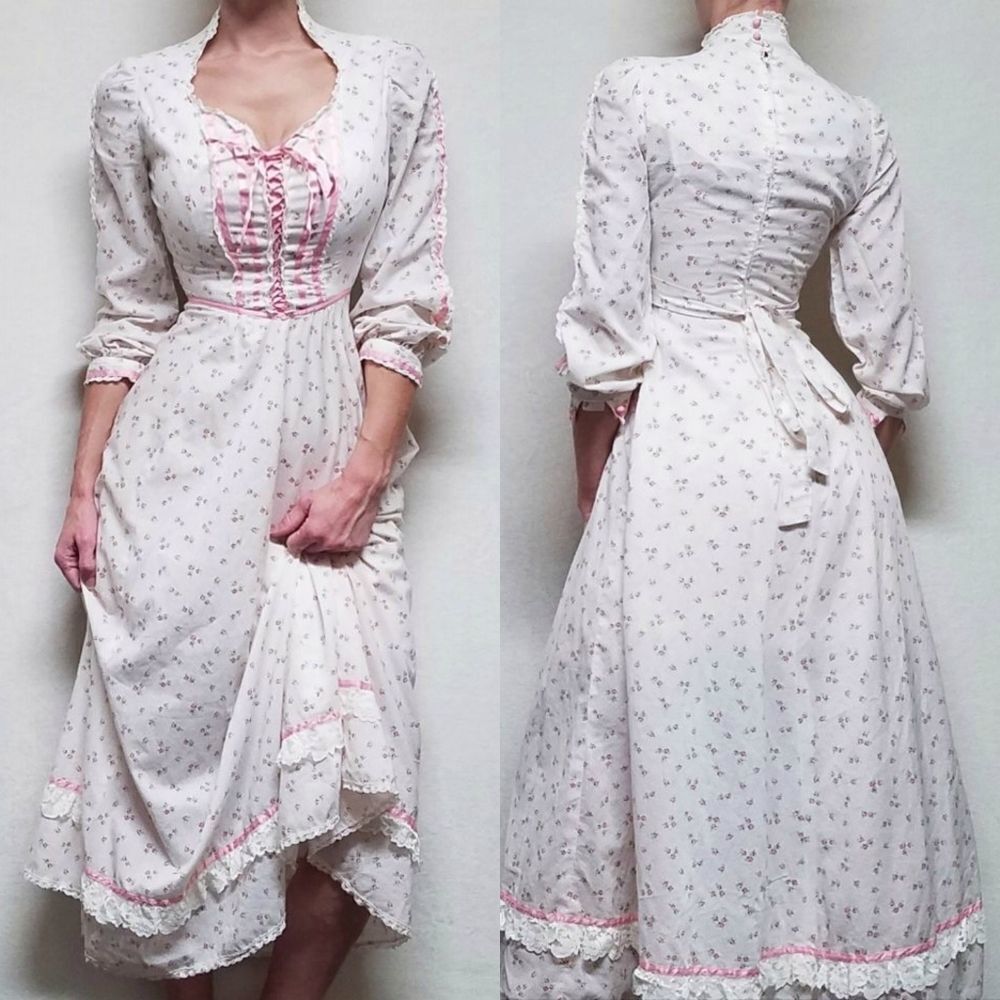 Vintage 1970s Pink Floral Lace Lattice Ribbon Bustier Antebellum Maxi Dress
